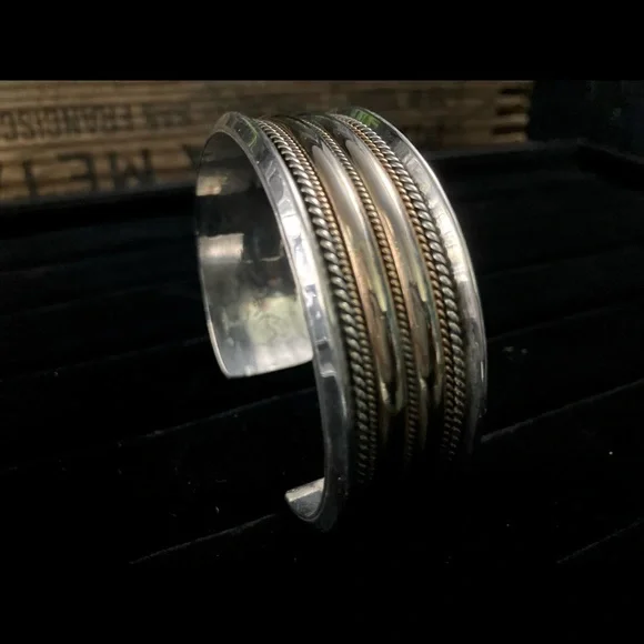 Vintage Signed Heavy Navajo Native American Twisted Rope Cuff Bracelet 7" - Picture 12 of 15